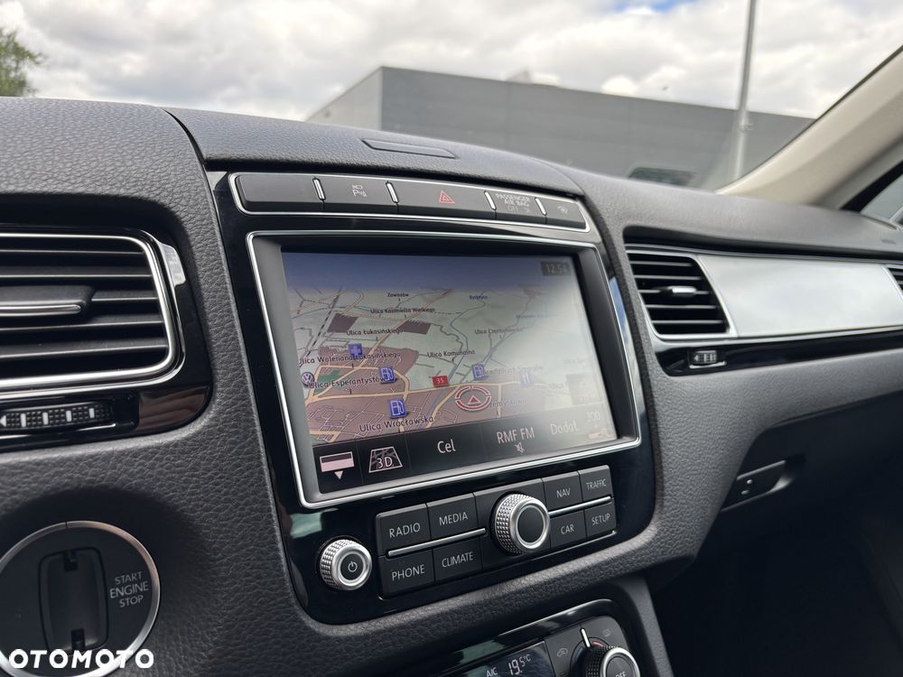 Volkswagen Touareg 3.0 V6 TDI BMT Business Line - 10