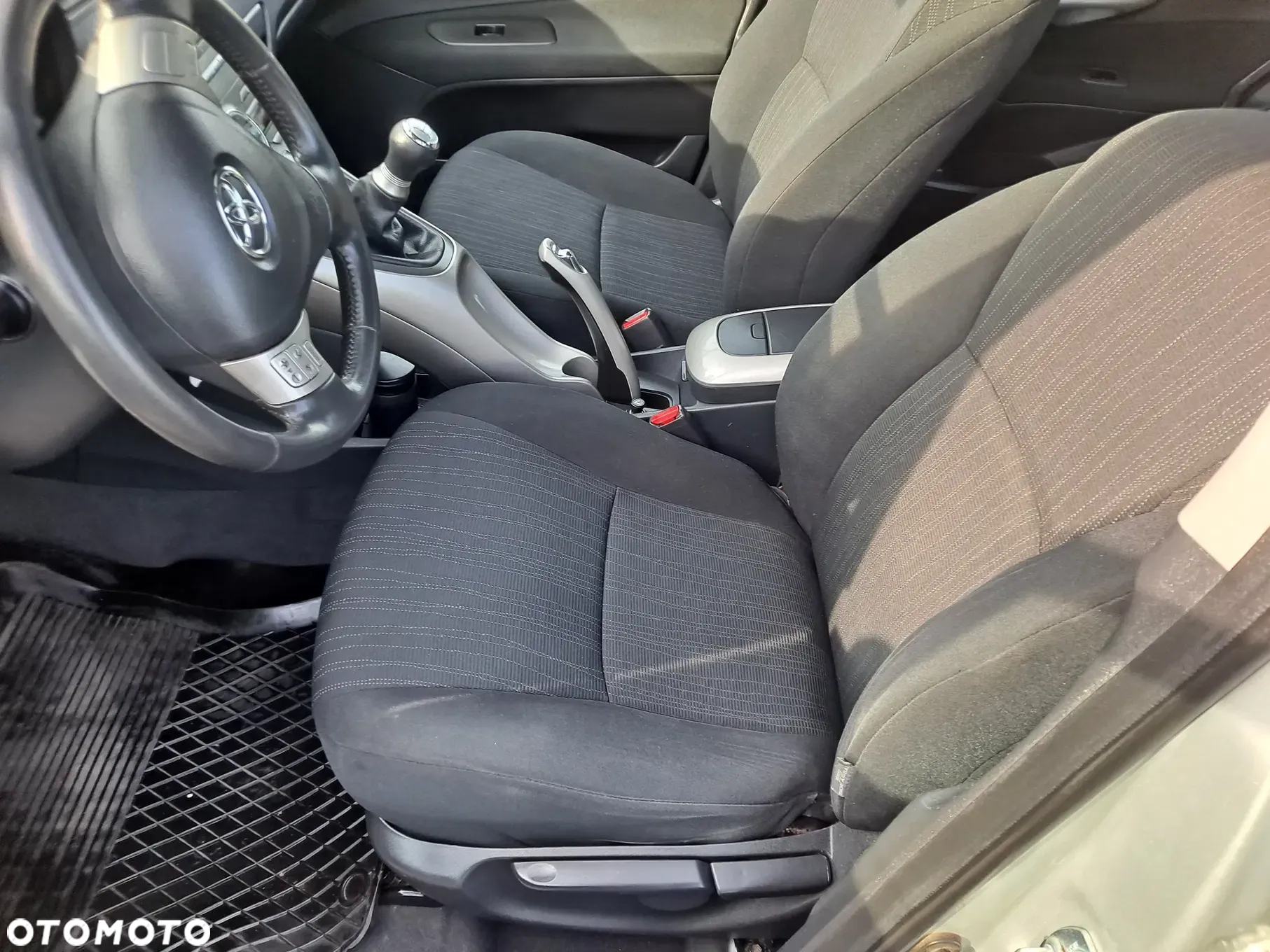Toyota Auris 1.6 VVT-i Sol - 8