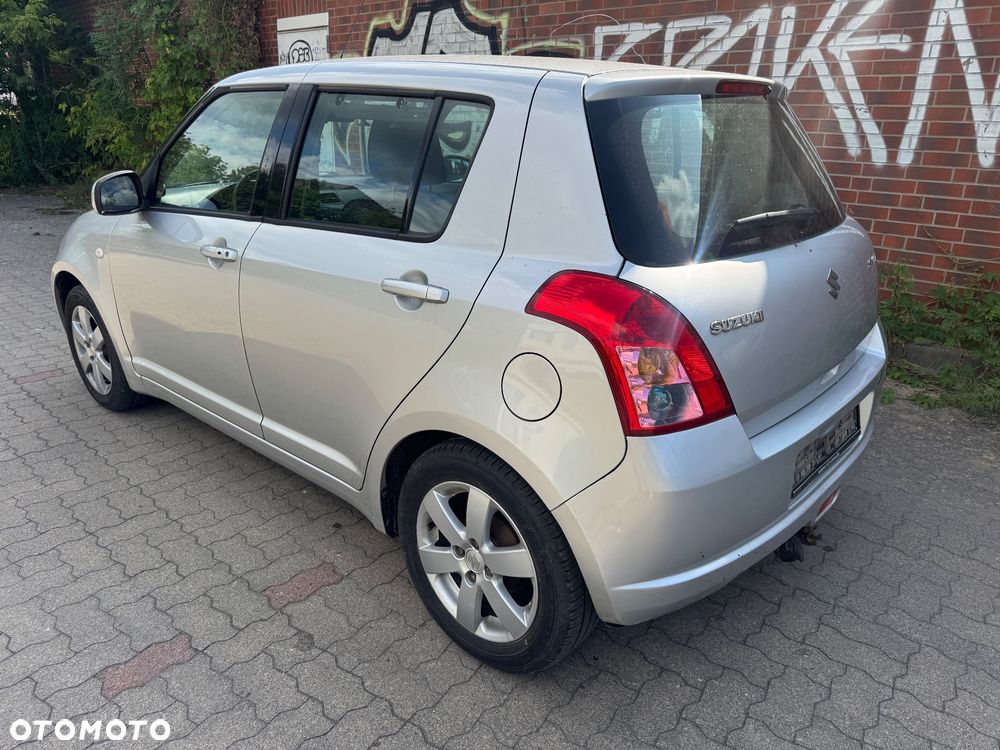 Suzuki Swift 1.3 Comfort - 2