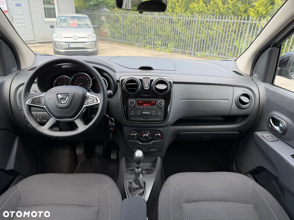 Dacia Lodgy 1.3 TCe Laureate S&S - 13