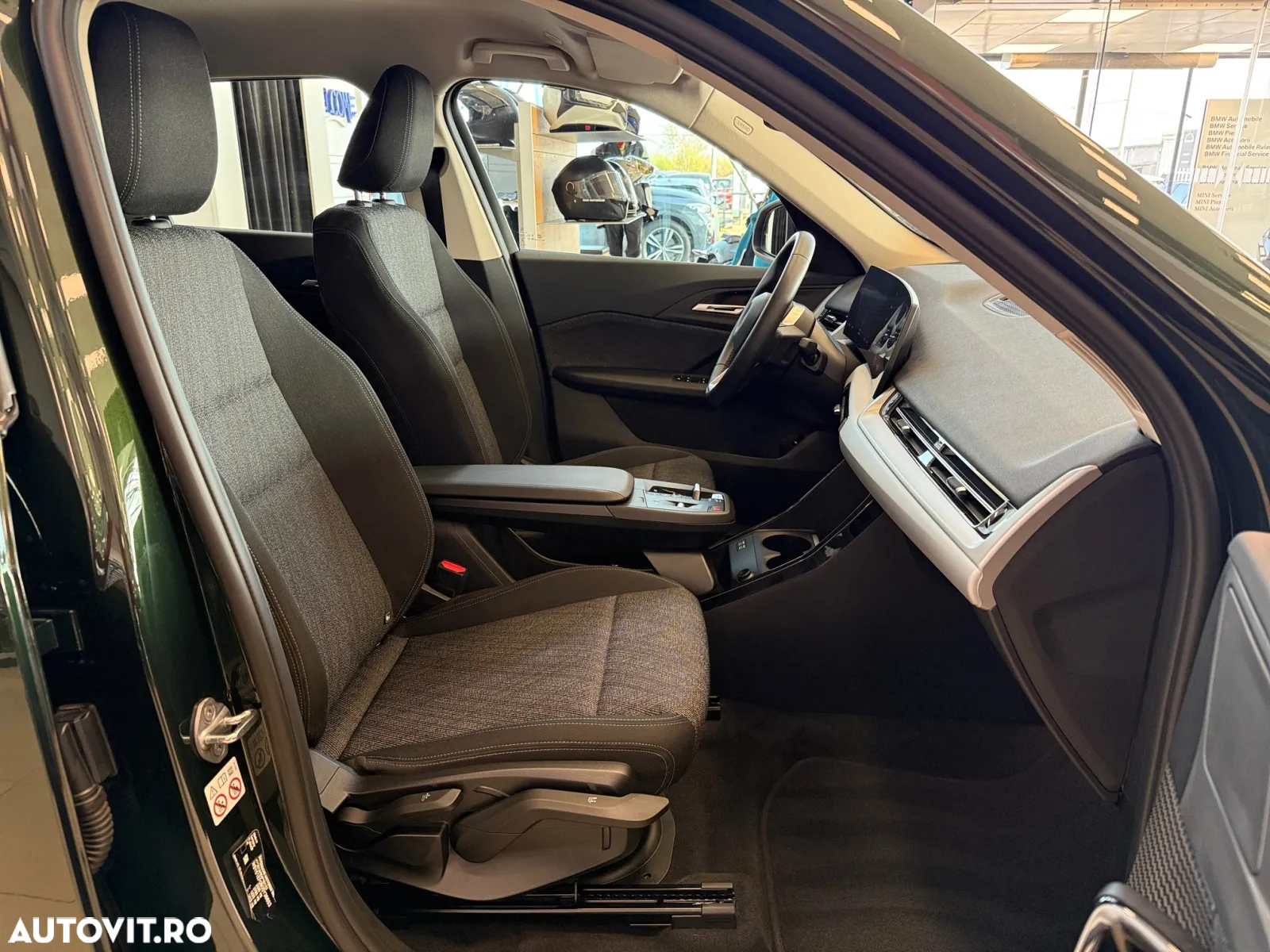 BMW iX1 xDrive30 - 8