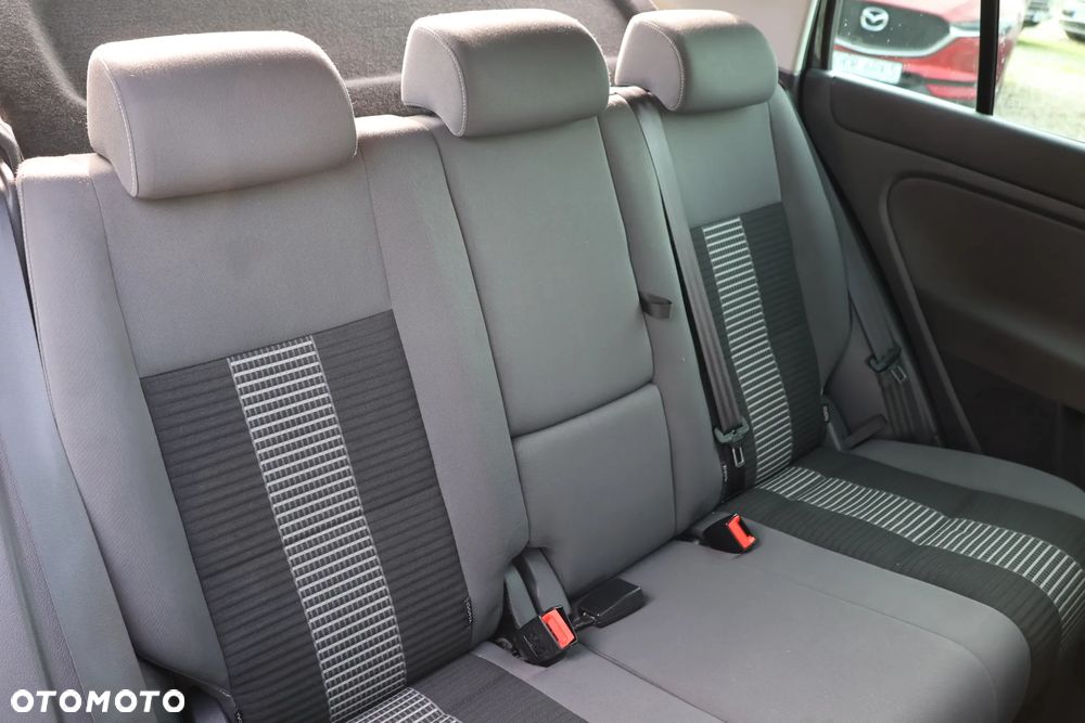Volkswagen Golf Plus 2.0 TDI United - 15