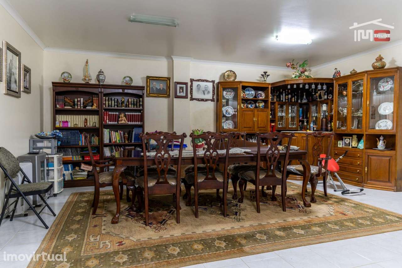 PREDIO EM PROPRIEDADE HORIZONTAL PARA HABITAÇÃO E COMERCIO COM LICE... - Grande imagem: 3/32