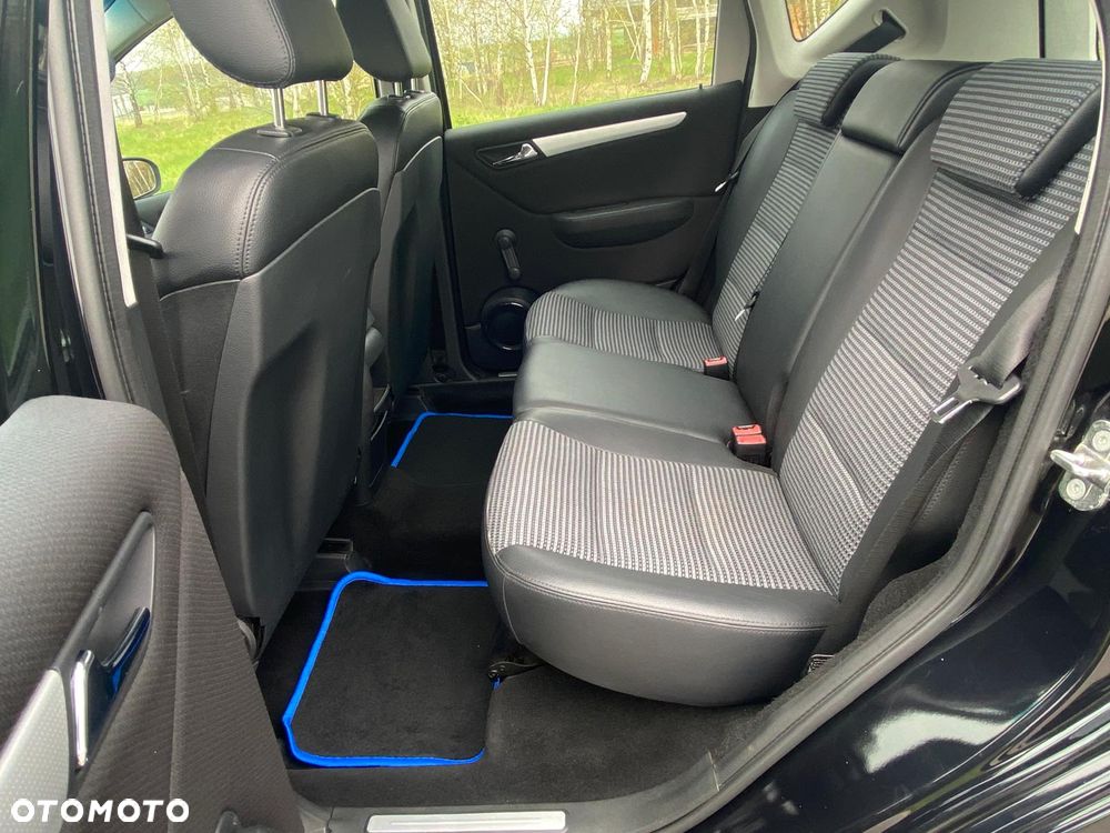 Mercedes-Benz Klasa A 170 Avantgarde - 33