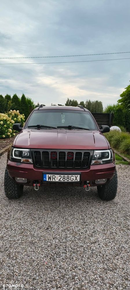 Jeep Grand Cherokee - 1
