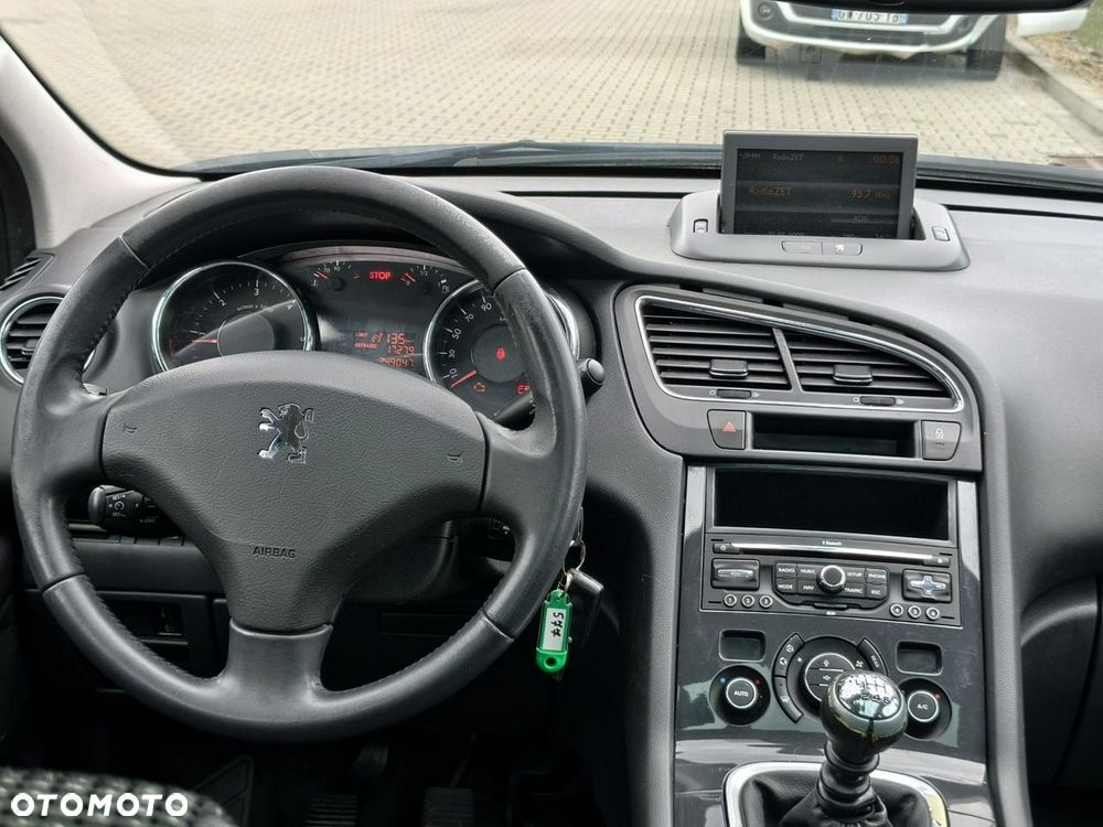 Peugeot 5008 - 12