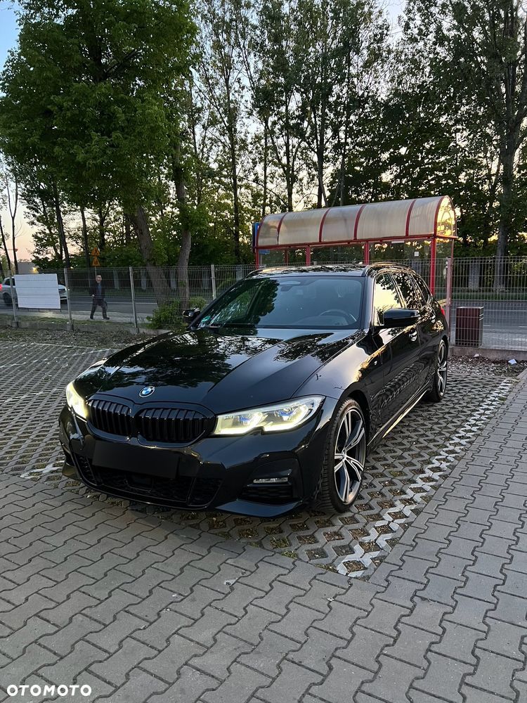 BMW Seria 3 320d Touring M Sport - 12