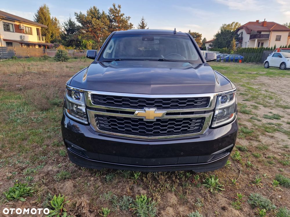 Chevrolet Suburban - 1