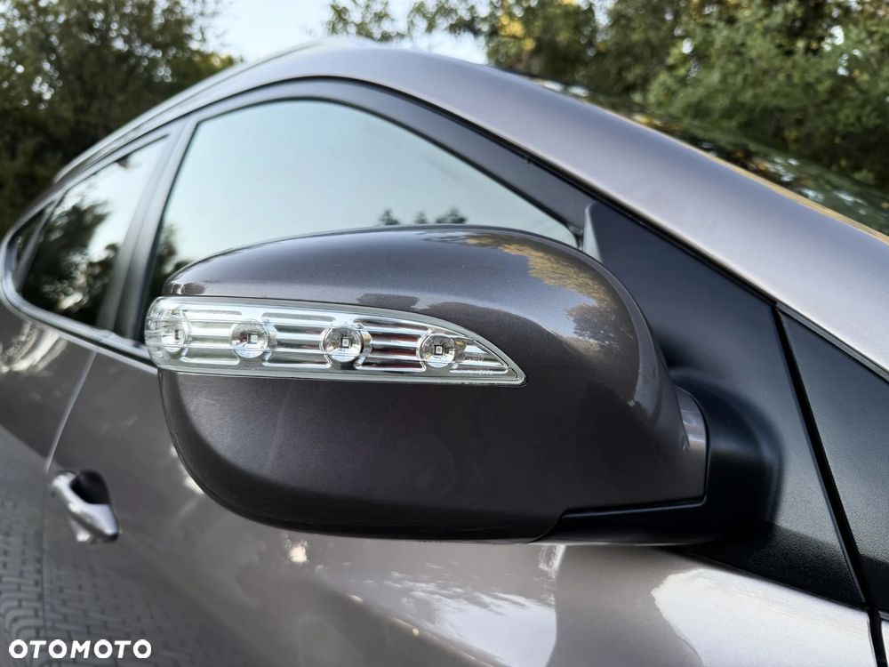 Hyundai ix35 blue 1.6 2WD Finale Gold - 40