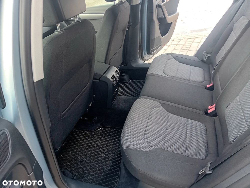 Volkswagen Passat 1.6 TDI Comfortline - 14