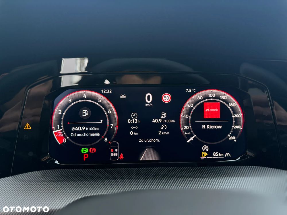 Volkswagen Golf - 26