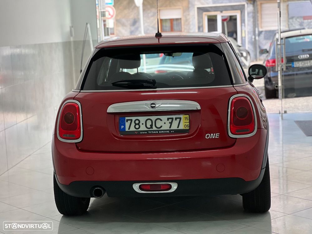 MINI 5 Portas One Auto - 5