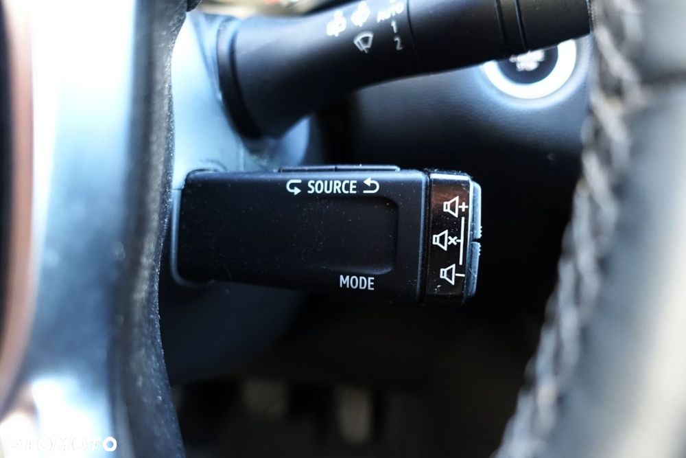 Renault Captur 1.0 TCe Intens - 27