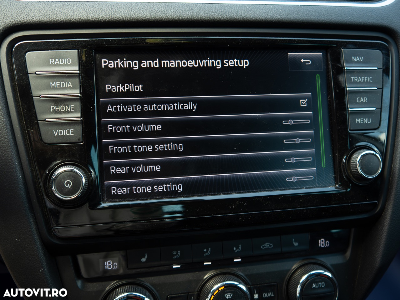 Skoda Octavia Combi Diesel 2.0 TDI DSG RS - 26