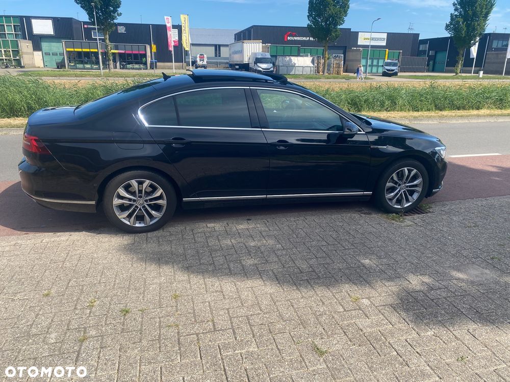 Volkswagen Passat - 5