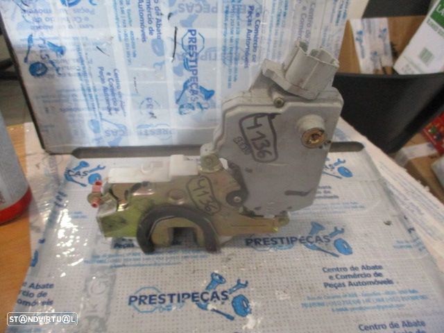 Fecho A3029 NISSAN PRIMERA P11 1999 FE 6 Pinos NISSAN PRIMERA 2 GT 1997 2.0I 150CV 4P CINZA FE 6 PINOS - 2