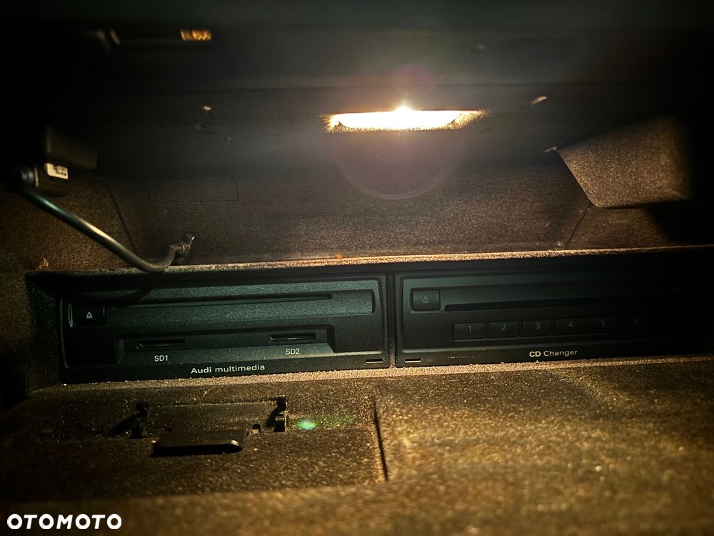Audi A6 Avant 2.0 TDI DPF multitronic - 18