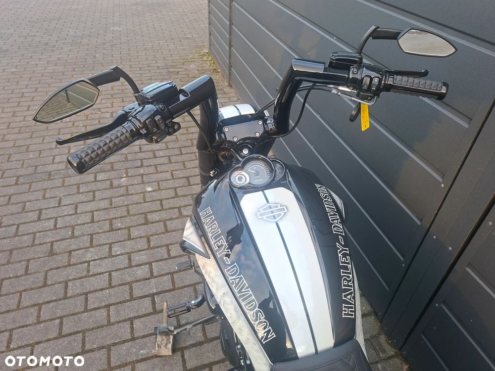 Harley-Davidson V-Rod Muscle - 10