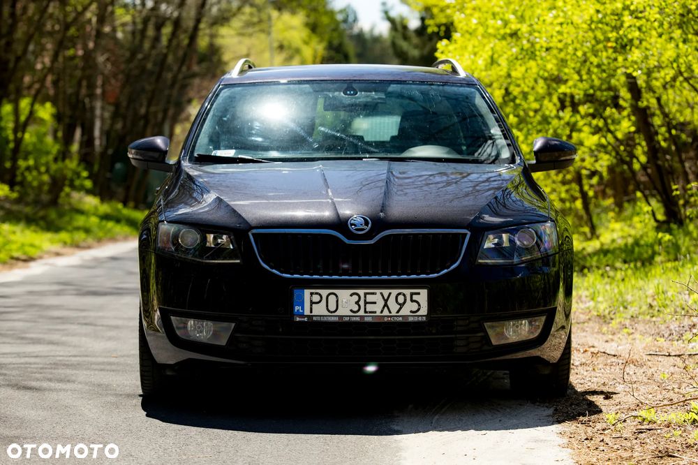 Skoda Octavia 2.0 TDI DSG Style - 2