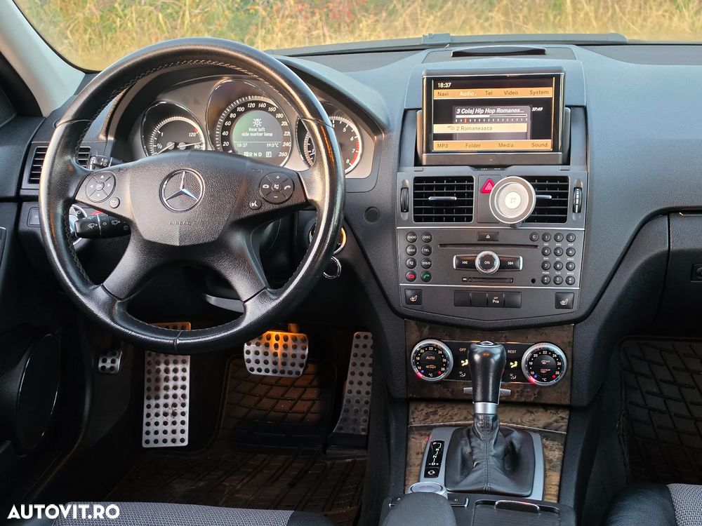 Mercedes-Benz C 250 CGI Automatik BlueEFFICIENCY Avantgarde - 12