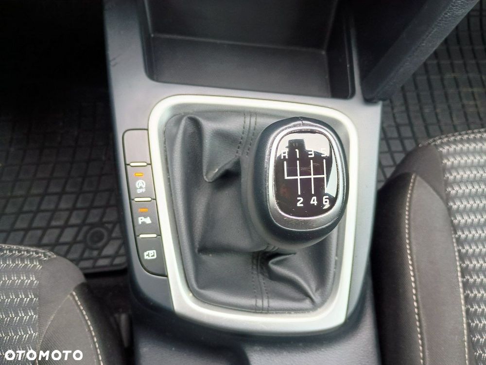 Kia Ceed 1.5 T-GDI M - 25