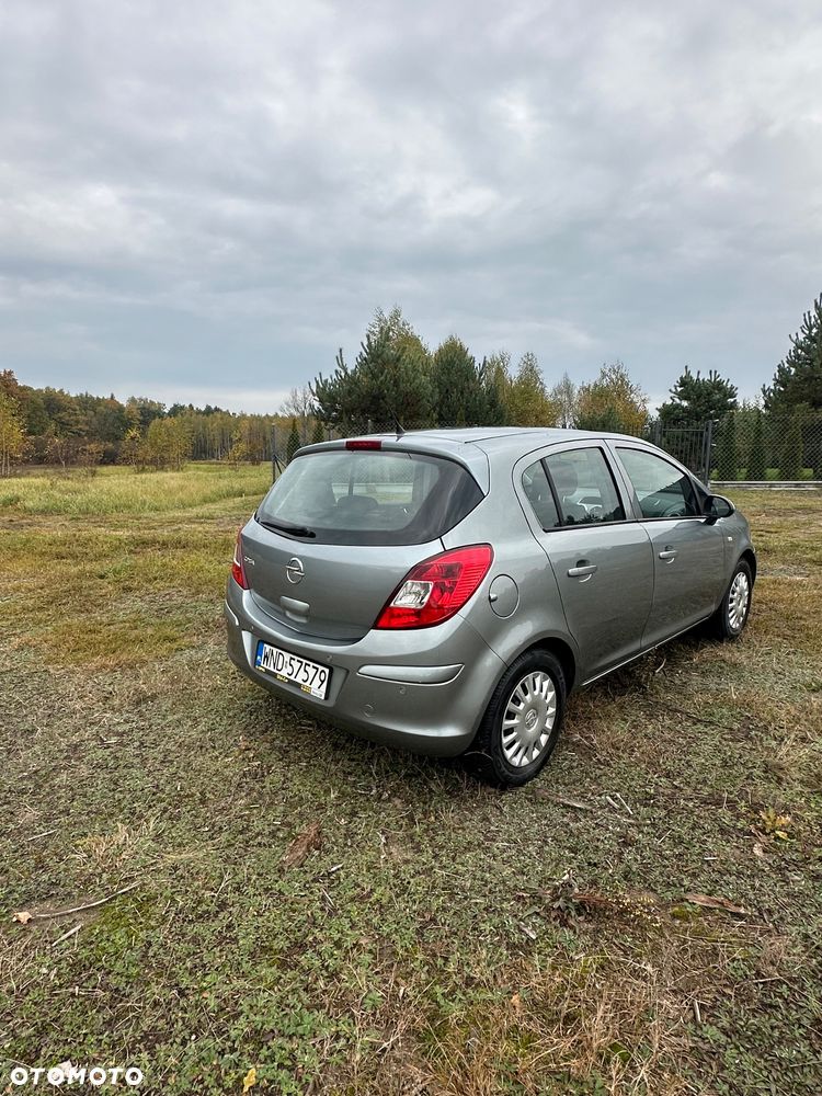 Opel Corsa - 4