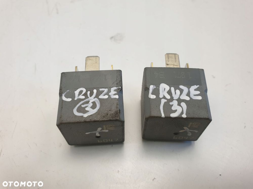 Chevrlet Cruze J305 2.0 VCDI PRZEKAŹNIK 13500118 - 1