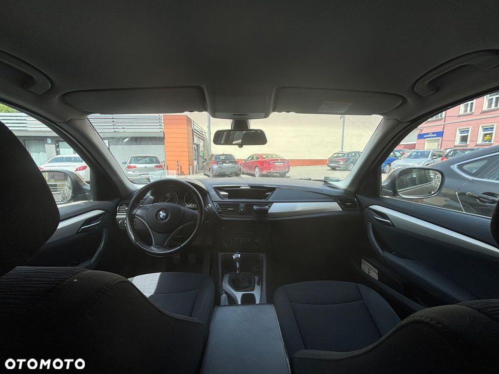 BMW X1 sDrive18i - 10