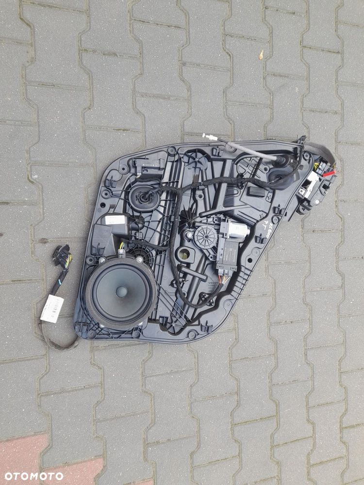 PODNOŚNIK SZYBY DRZWI PŁYTA PRAWY TYŁ 31416998 VOLVO XC60 II 19R W-WA - 1