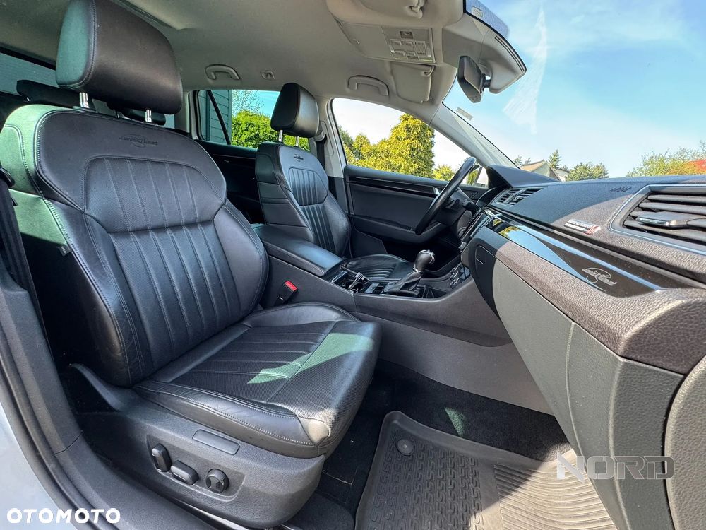 Skoda Superb 2.0 TDI 4x4 DSG L&K - 17