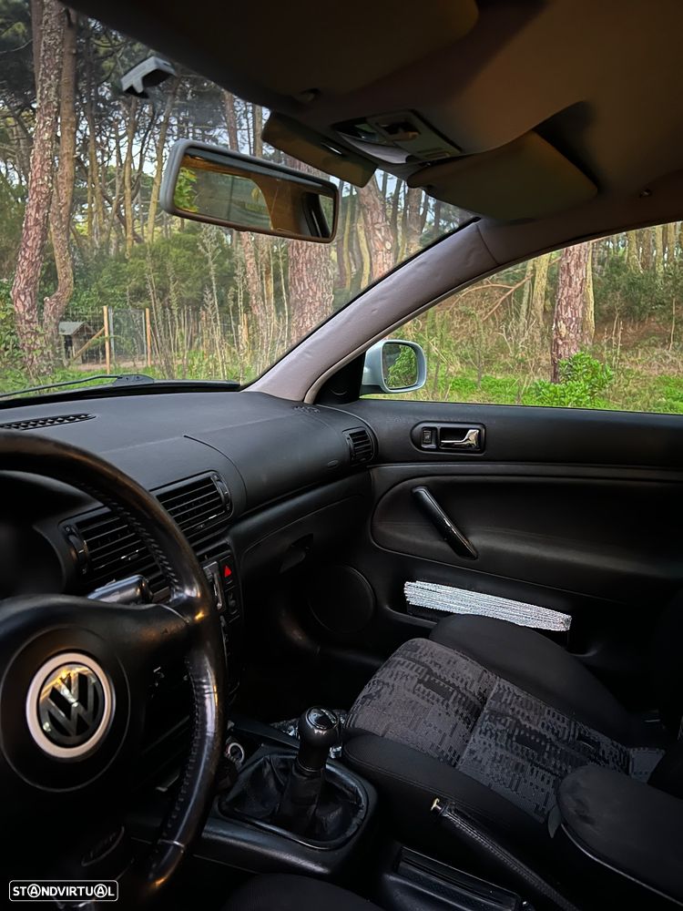 VW Passat Variant 1.9 TDi Confortline - 4