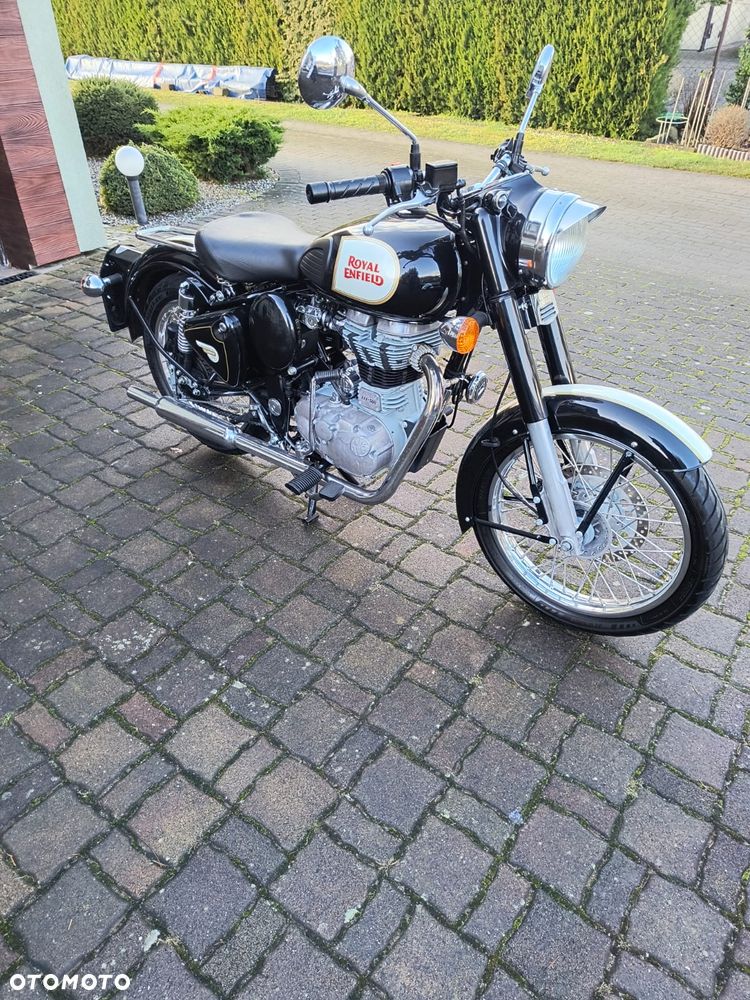 Royal Enfield Classic - 1