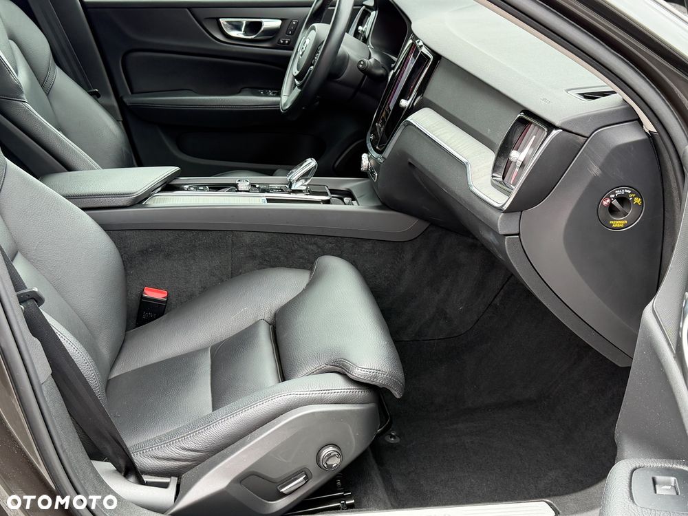 Volvo V60 B3 B DKG Inscription - 13
