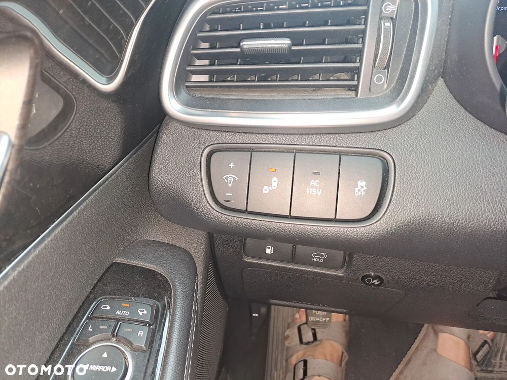Kia Sorento - 11