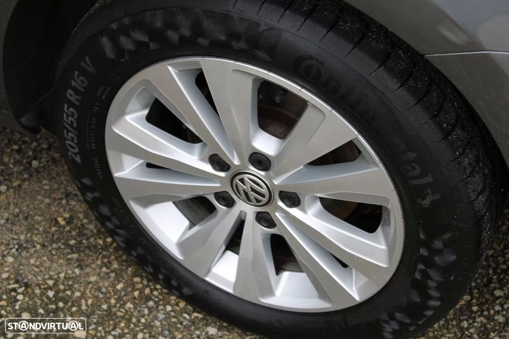 VW Golf Variant 1.6 TDi Confortline - 13