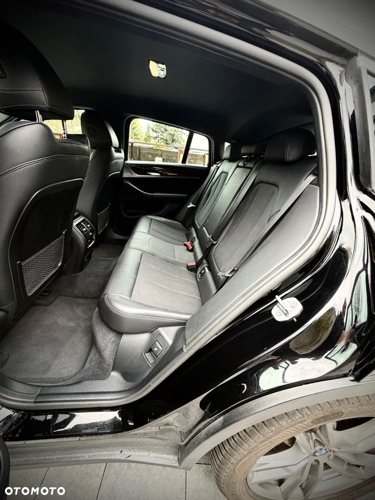 BMW X4 - 25