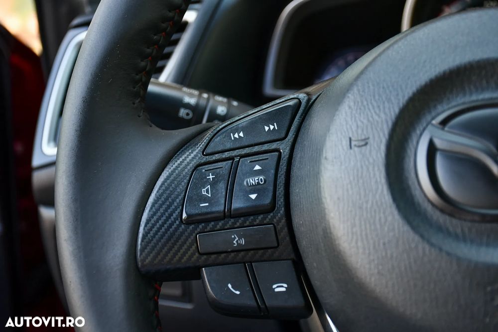 Mazda 3 SKYACTIV-G 120 NAKAMA - 14