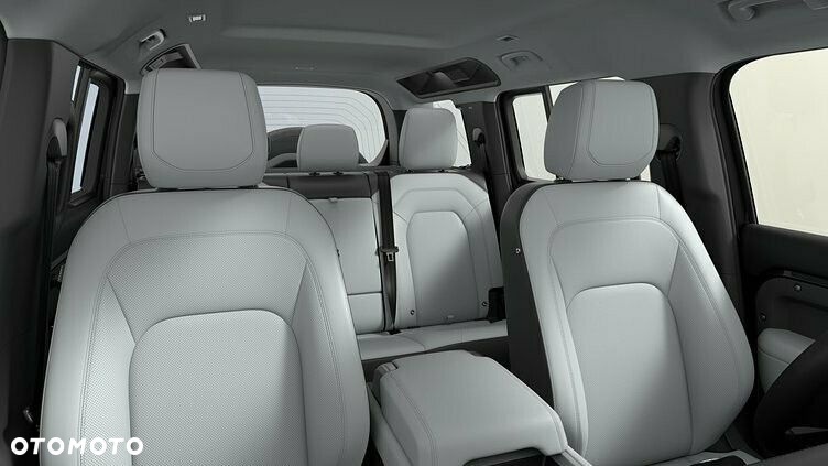 Land Rover Defender - 6