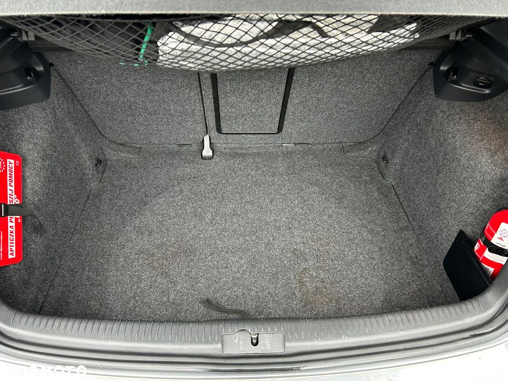 Volkswagen Golf VI 2.0 TDI Highline DSG - 16