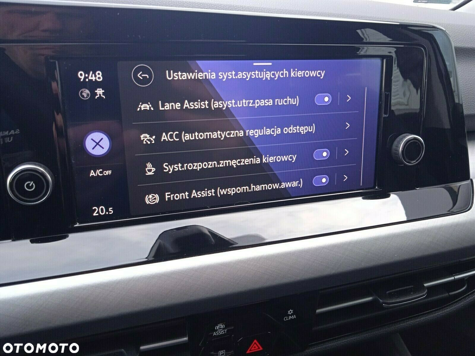 Volkswagen Golf - 24