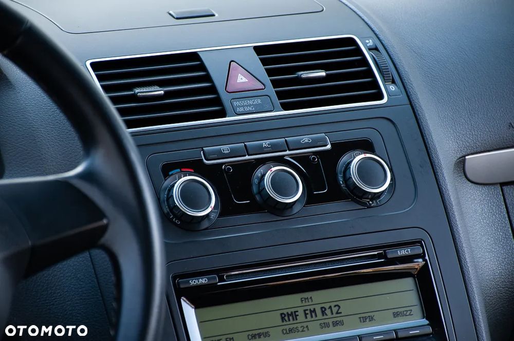 Volkswagen Touran 1.6 TDI DPF Trendline - 19