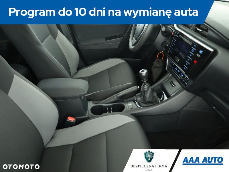 Toyota Auris - 8