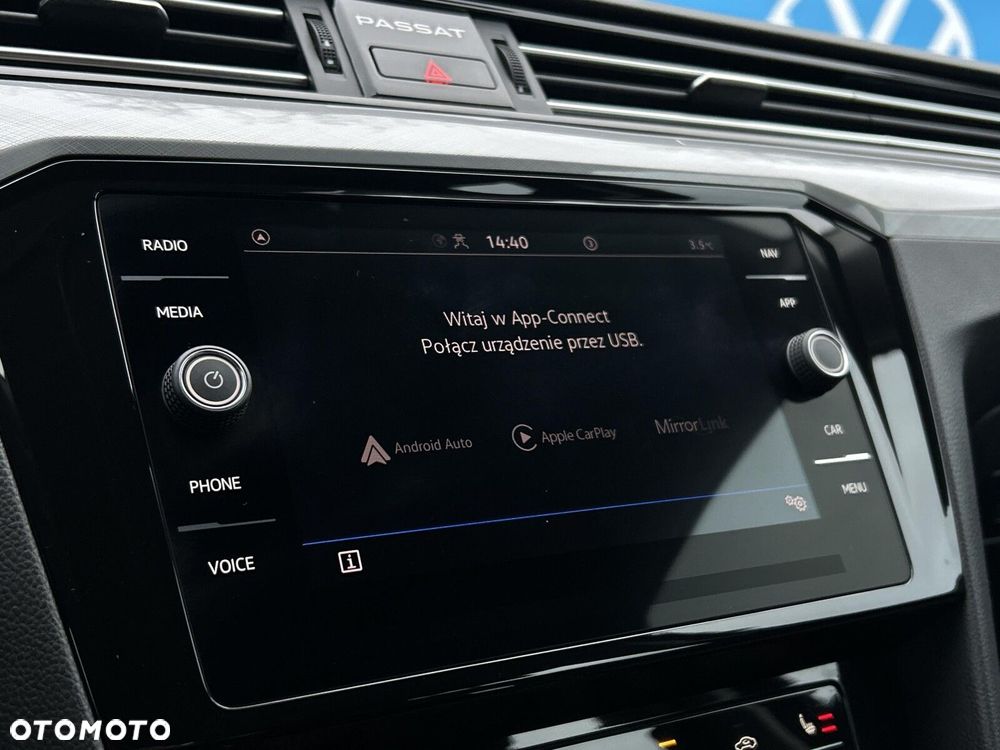 Volkswagen Passat Variant - 24