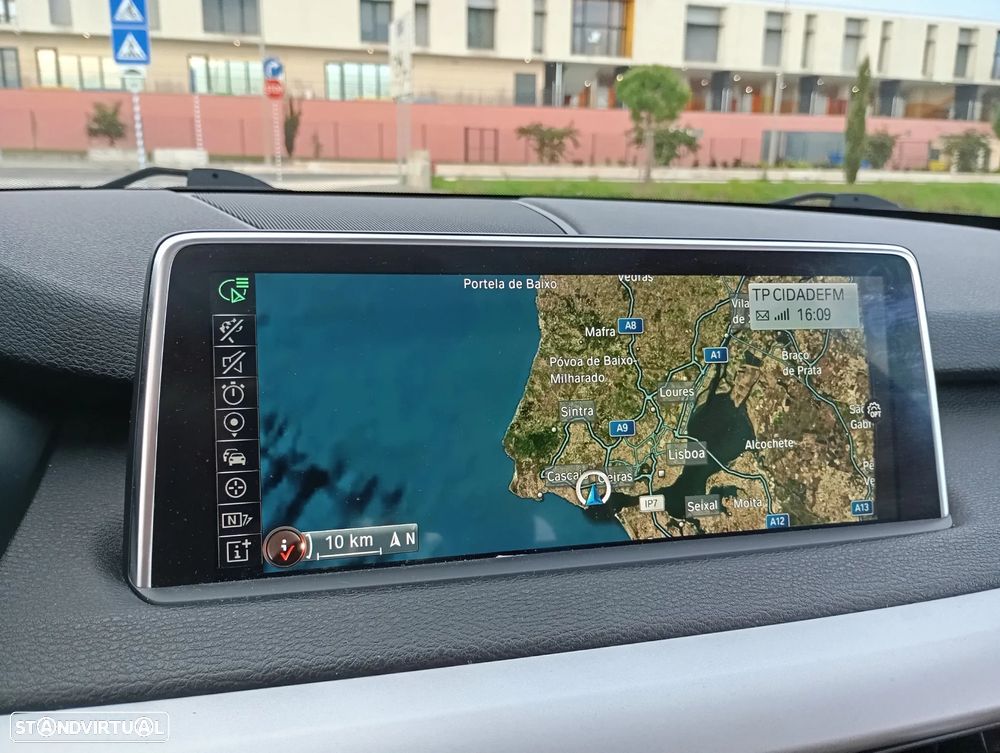 BMW X5 25 d sDrive Comfort 7L - 25