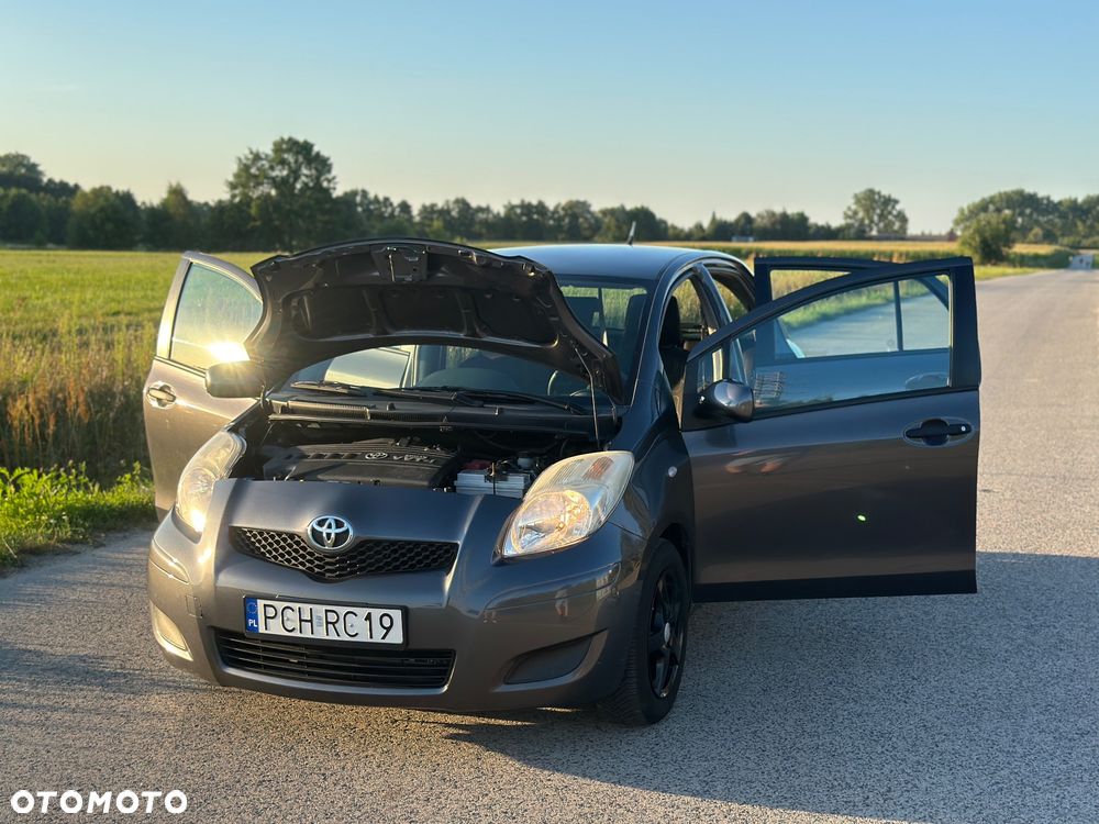 Toyota Yaris - 17