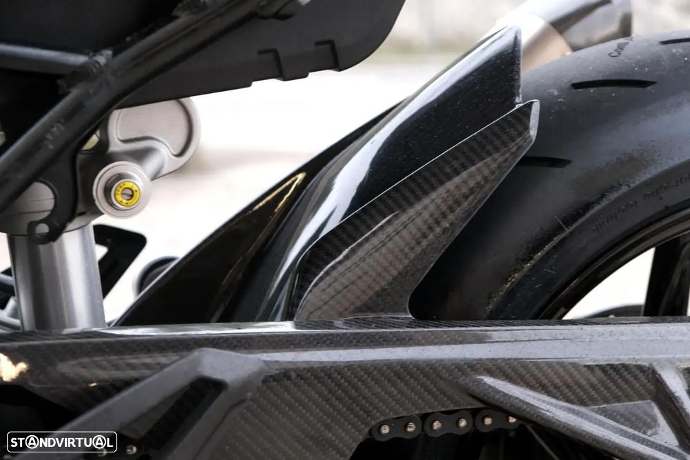 BMW M 1000 RR - 14