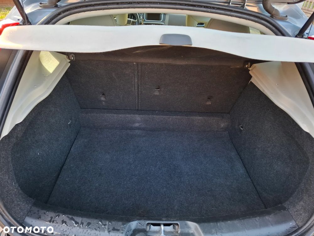Volvo V40 D4 Geartronic You - 23