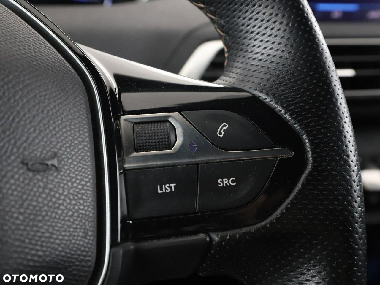 Peugeot 3008 PureTech 130 Stop & Start GPF Allure Pack - 35