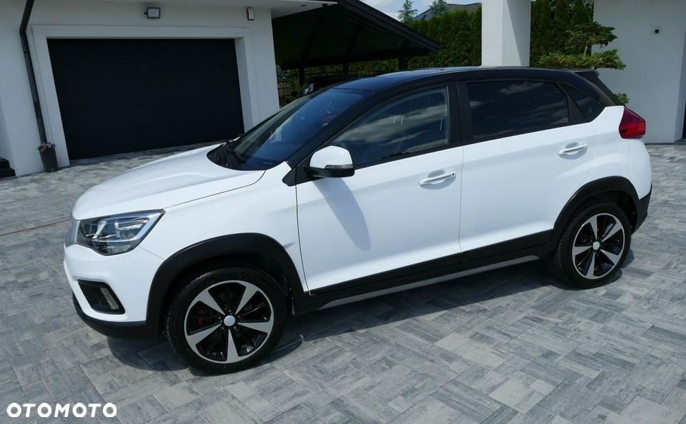 Volkswagen T-Roc - 10