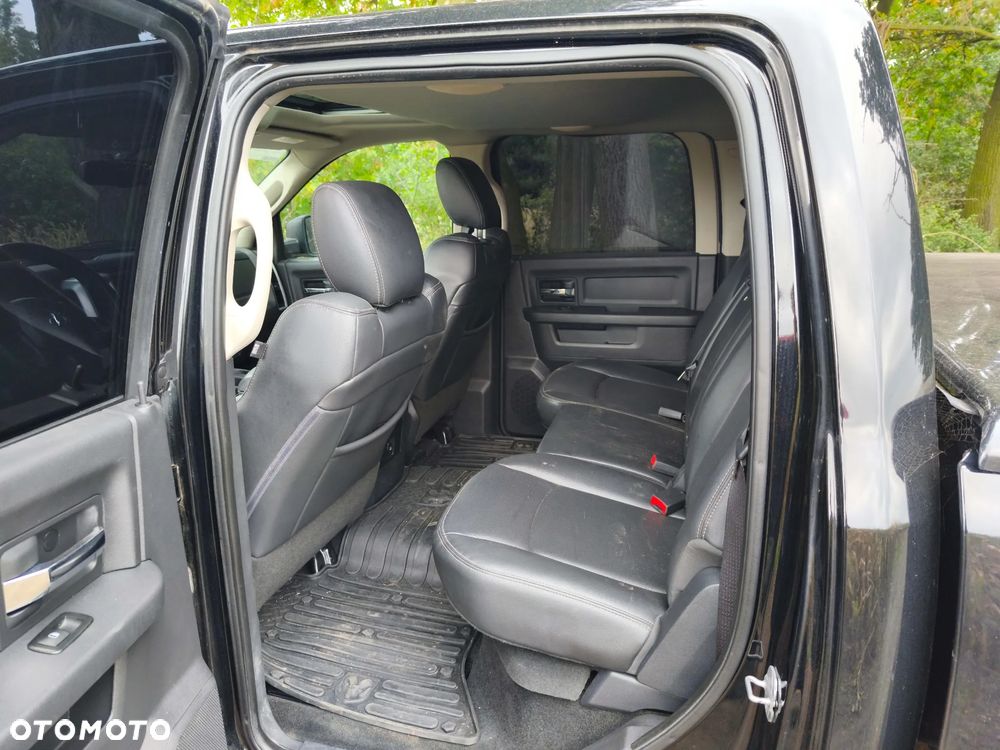 Dodge RAM 1500 5.7 4x4 - 16